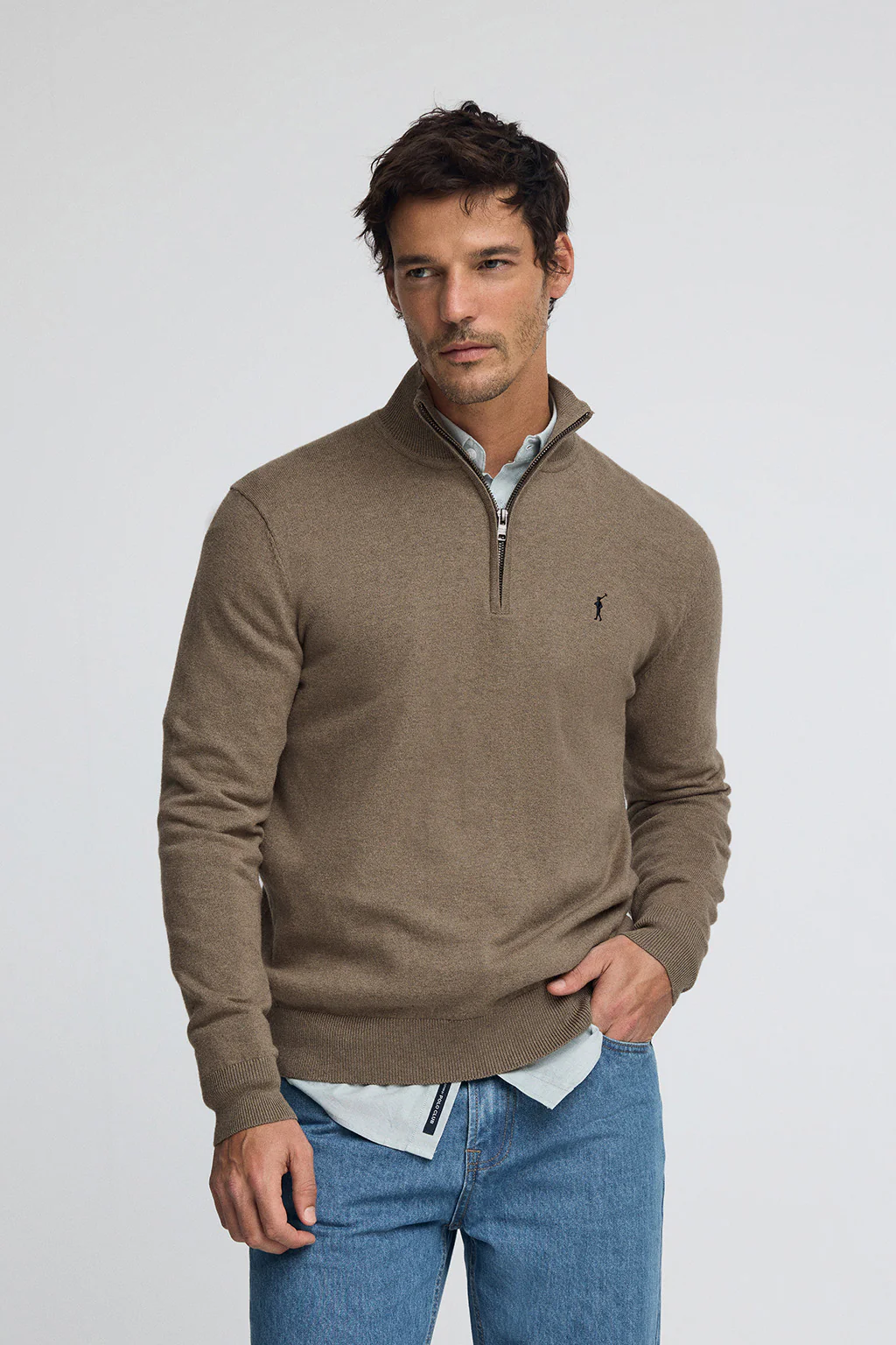 Jersey marron oscuro vigoré de media cremallera y mezcla de lana con bordado Rigby Go