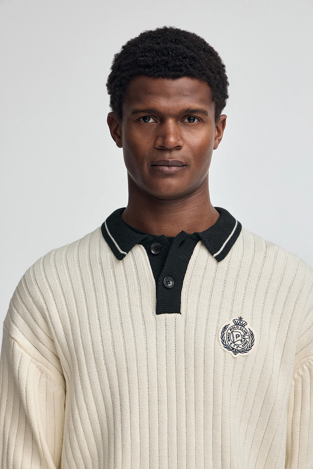 Jersey color crudo y azul marino de cuello polo y parche náutico Polo Club - Image 3