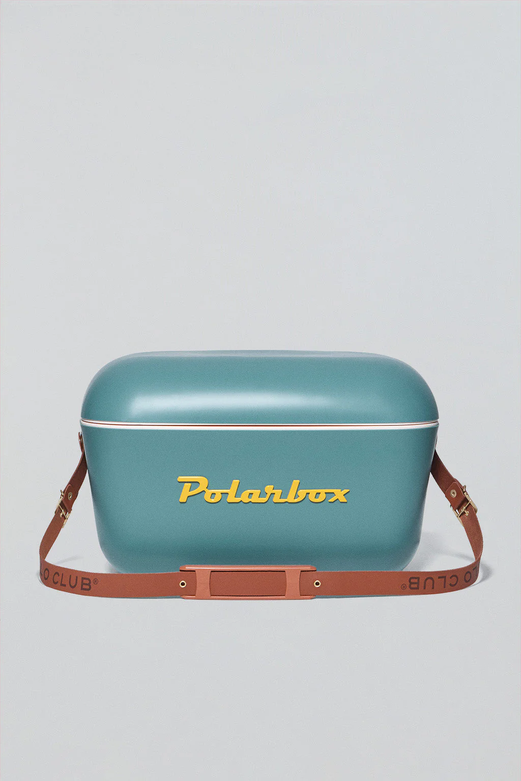 Nevera color aguamarina Polarbox con detalle Polo Club