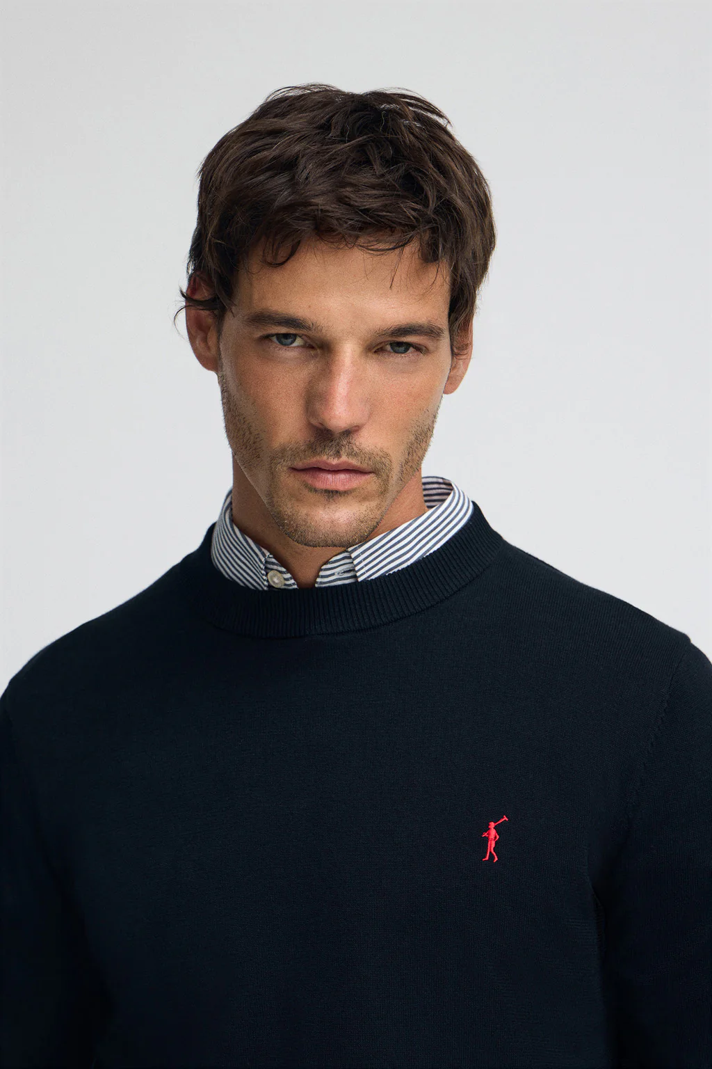 Pack hombre de dos jerseis azul marino y azul claro vigoré de algodón con cuello redondo y bordado Rigby Go - Image 8