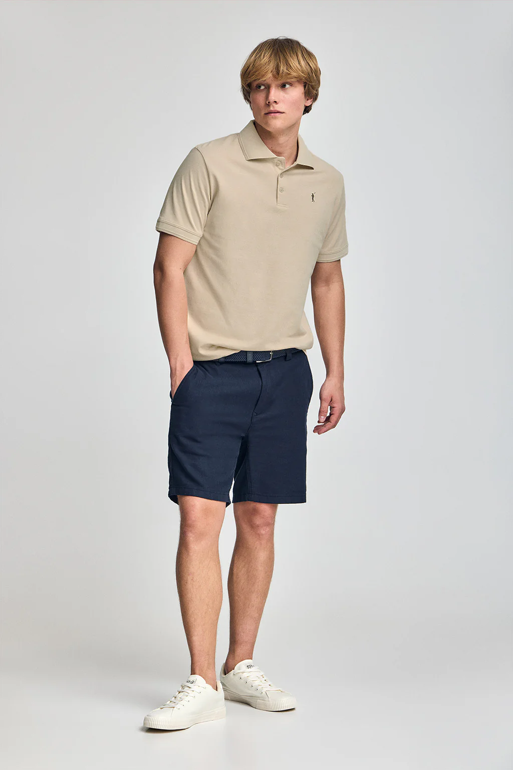 Pack de tres polos de tres botones granate, azul denim y beige con logo Rigby Go - Image 4