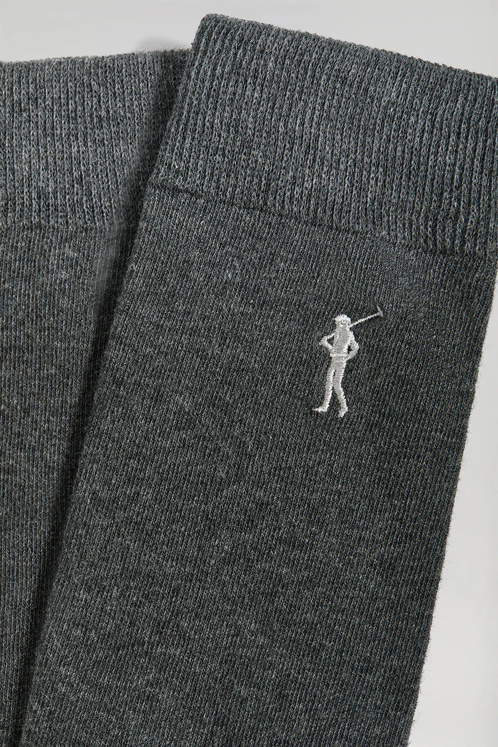 Pack de tres pares de calcetines gris oscuro con logo Rigby Go - Image 4