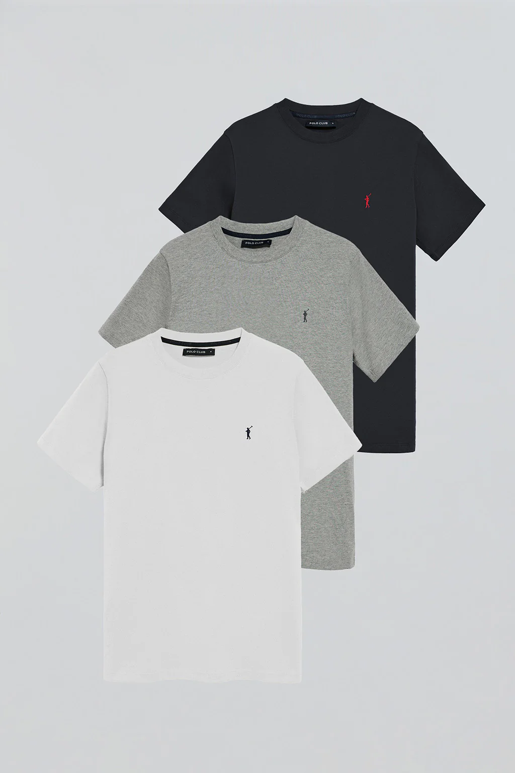 Pack de tres camisetas de manga corta azul marino, blanca y gris vigoré con logo Rigby Go