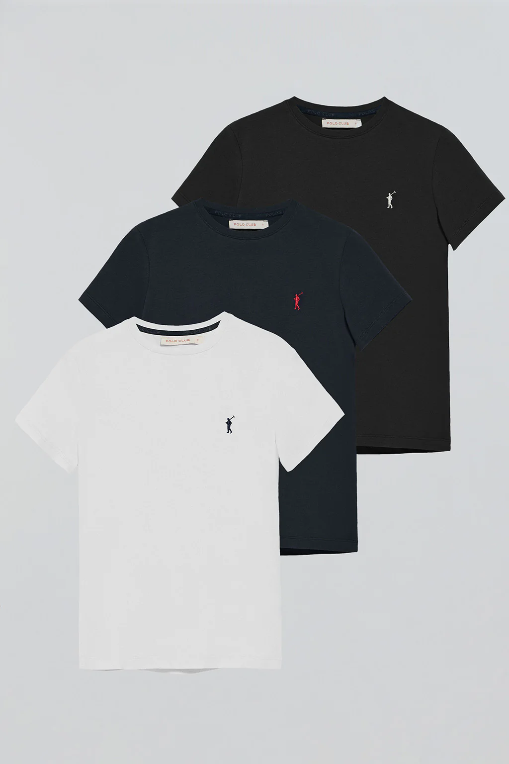 Pack mujer de tres camisetas negra, azul marino y blanca de manga corta con logo bordado Rigby Go - Image 11