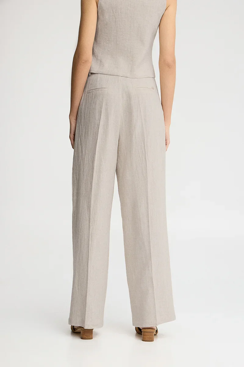 Pantalón Alice de lino color crudo de corte relajado con logo Polo Club - Image 5