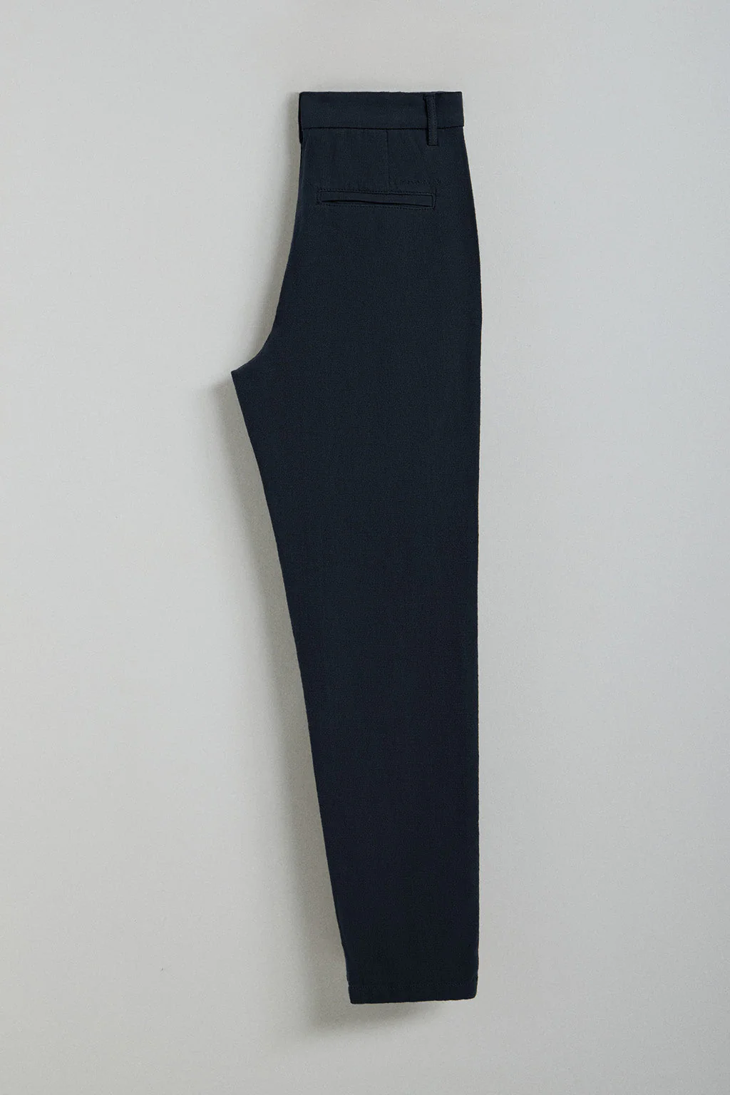 Pantalón Cuba de lino y algodón azul marino con detalles bordados Polo Club - Image 7