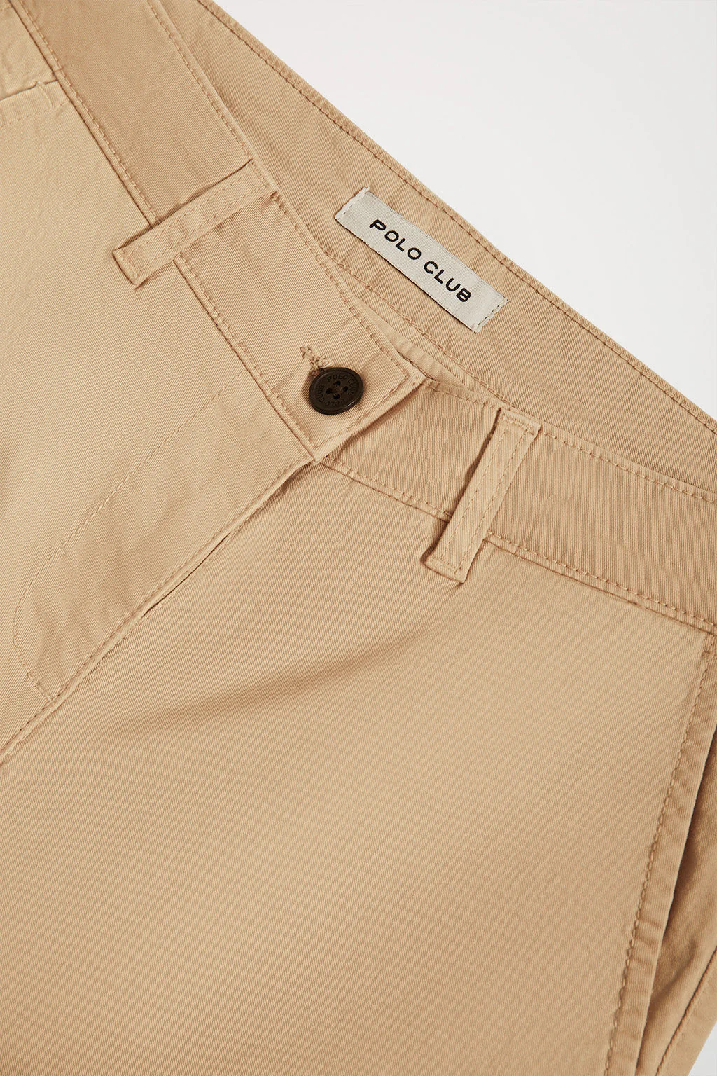 Pantalón chino Slim fit color arena con detalle Polo Club - Image 6