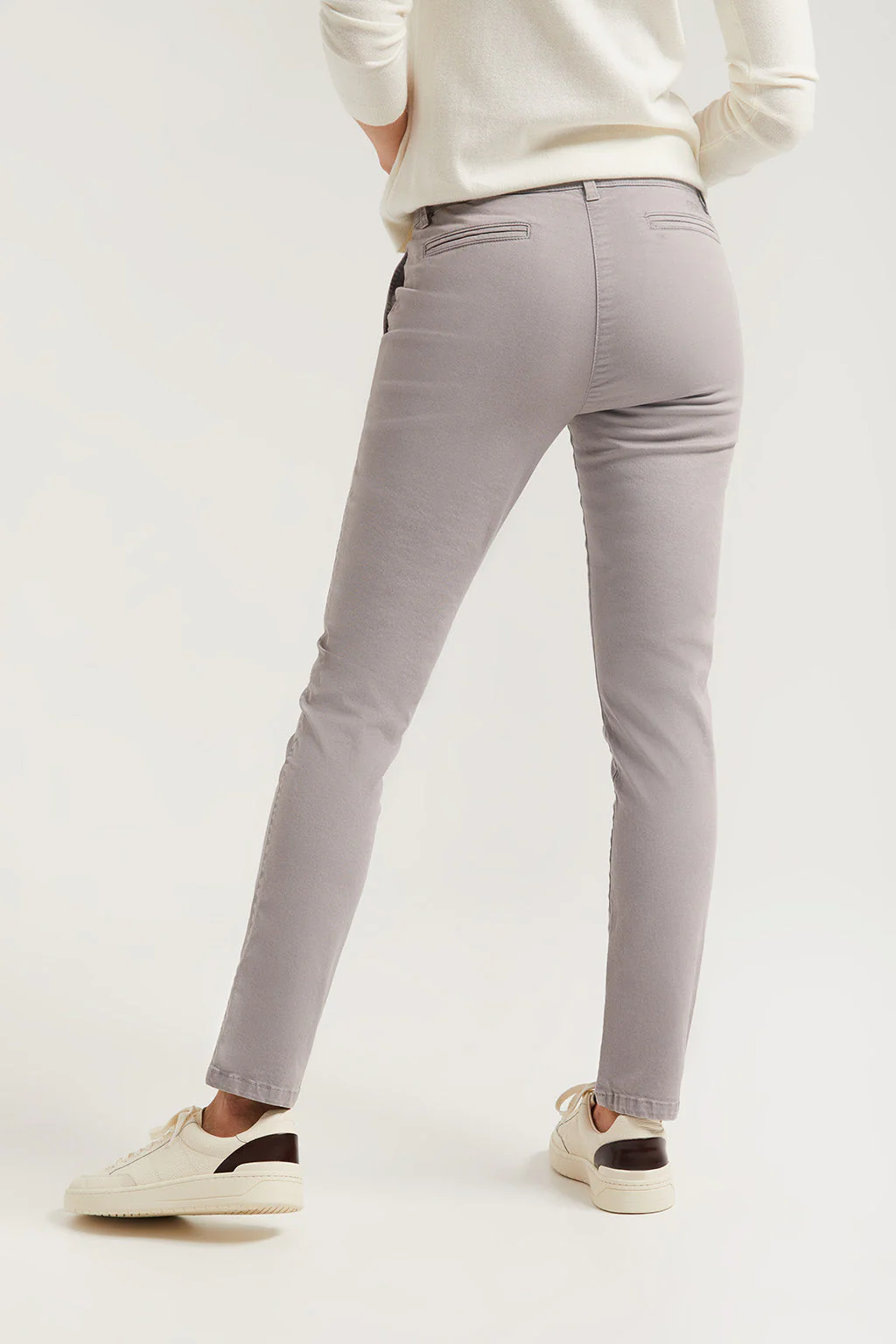 Pantalón chino Slim fit gris con detalle Polo Club - Image 5