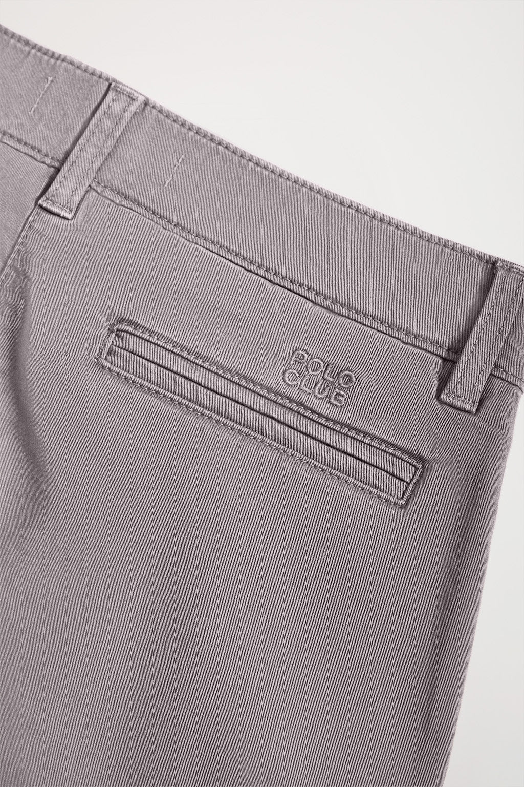 Pantalón chino Slim fit gris con detalle Polo Club - Image 7