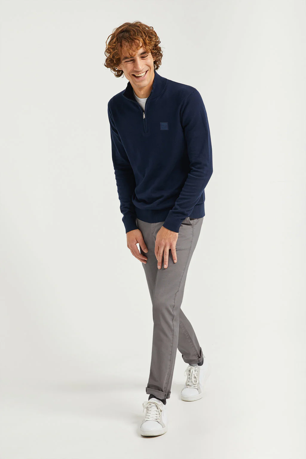 Pantalón chino gris de algodón elástico con detalles Polo Club
