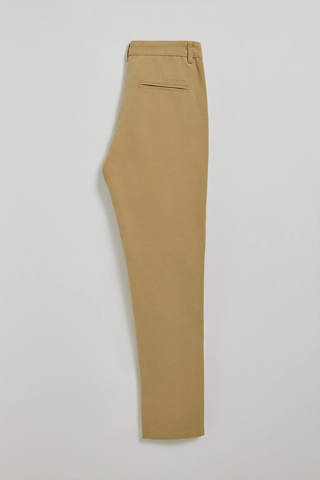 Pantalón chino May color arena con bordado en bolsillo minimal Polo Club - Image 9