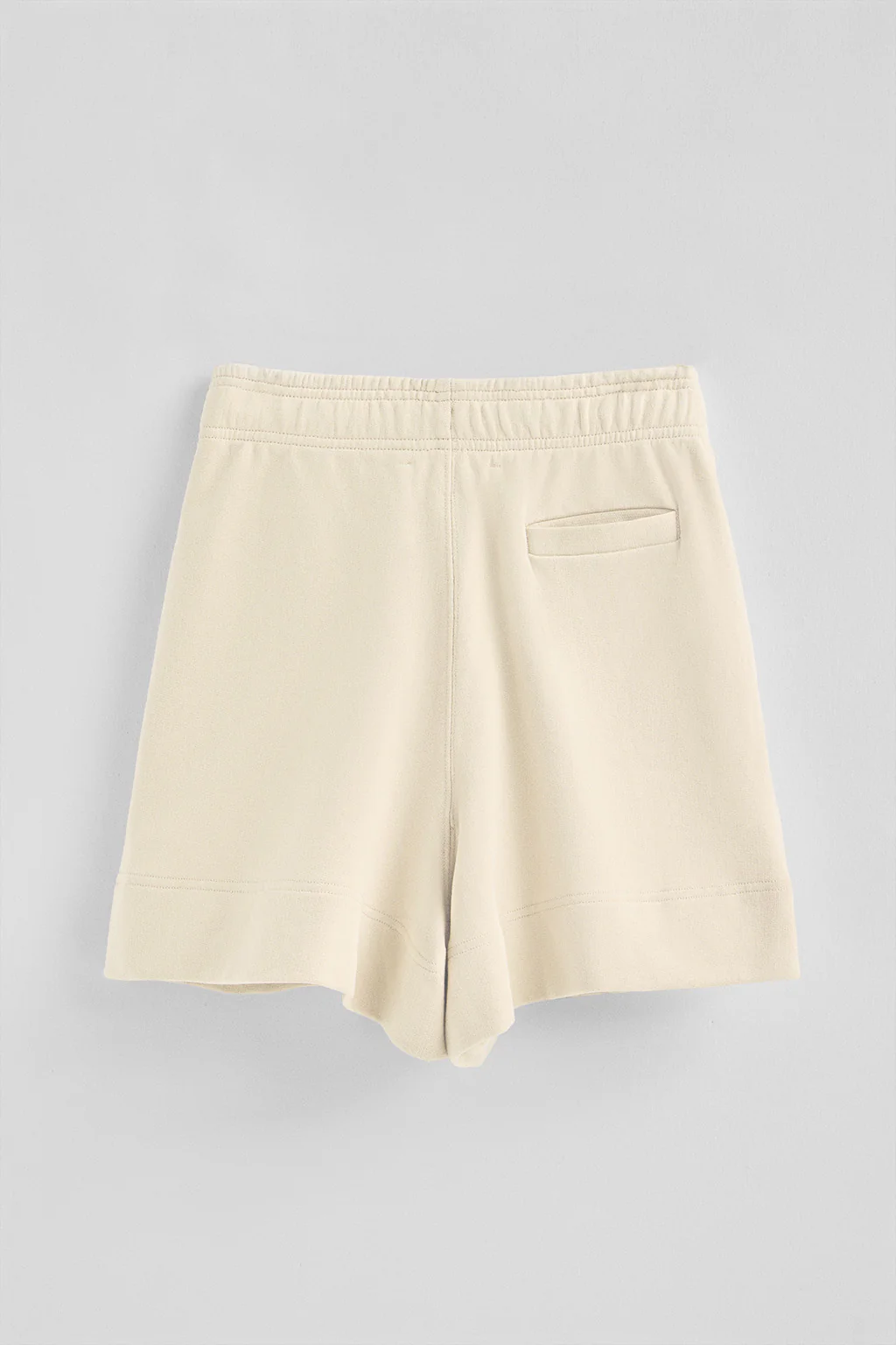 Pantalón corto de algodón color crudo con logo bordado - Image 10