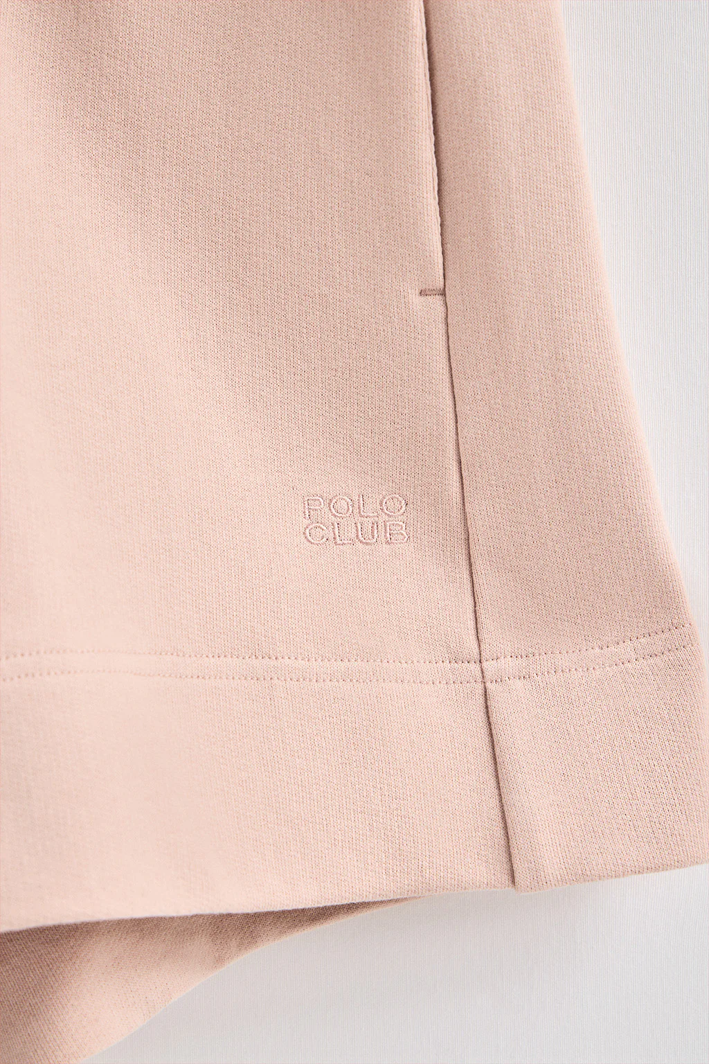 Pantalón corto de algodón color maquillaje con logo bordado - Image 7