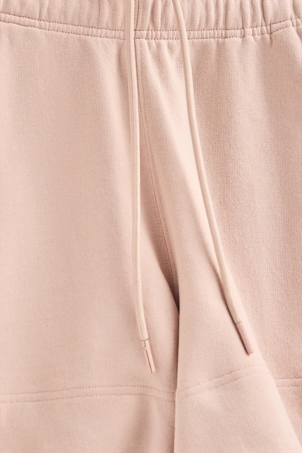 Pantalón corto de algodón color maquillaje con logo bordado - Image 8