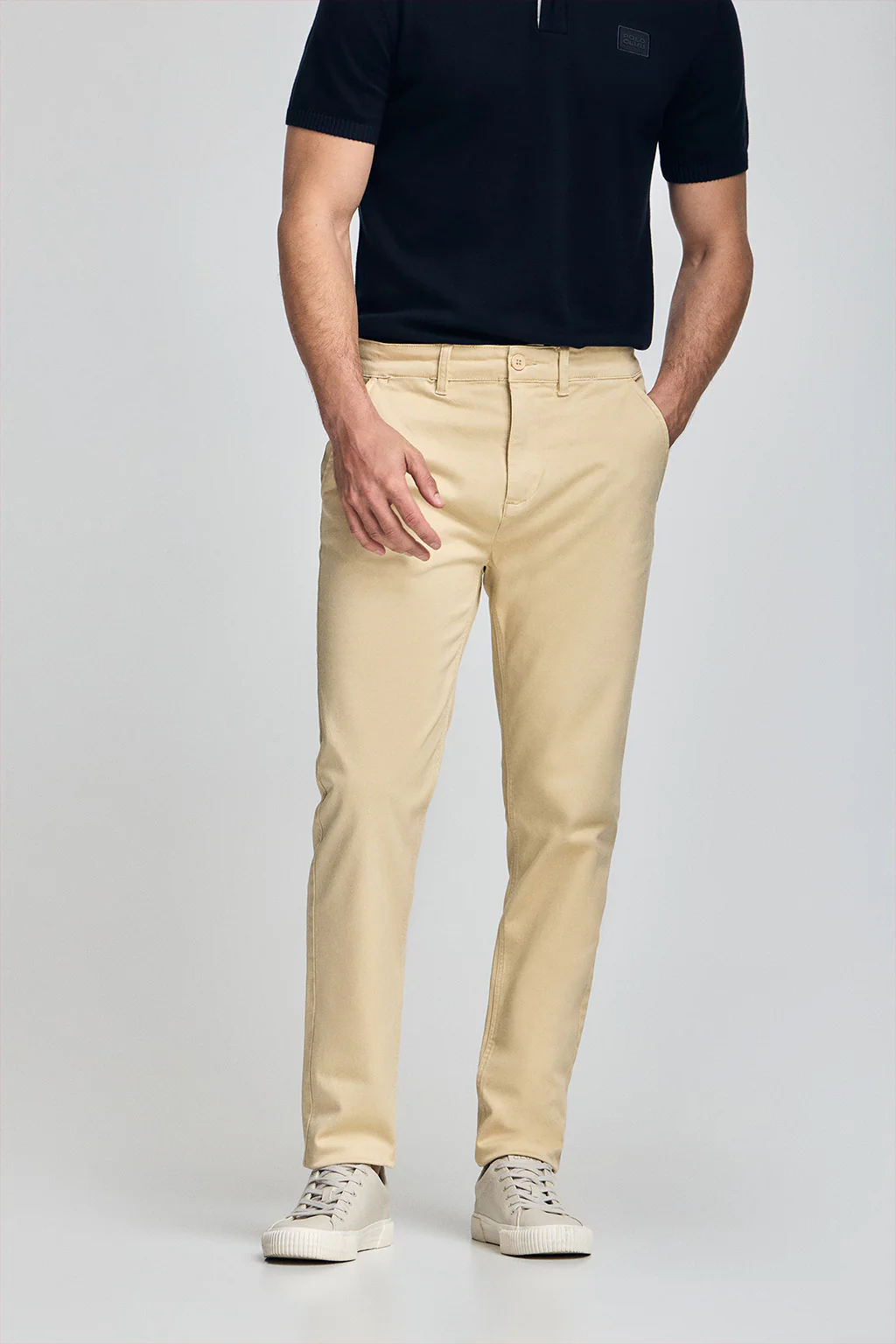 Pantalón chino Slim Moore color marfil - Image 2