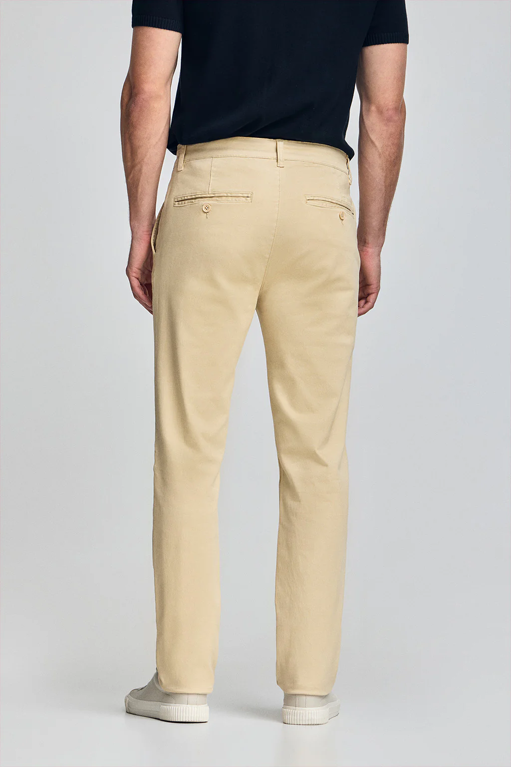 Pantalón chino Slim Moore color marfil - Image 5
