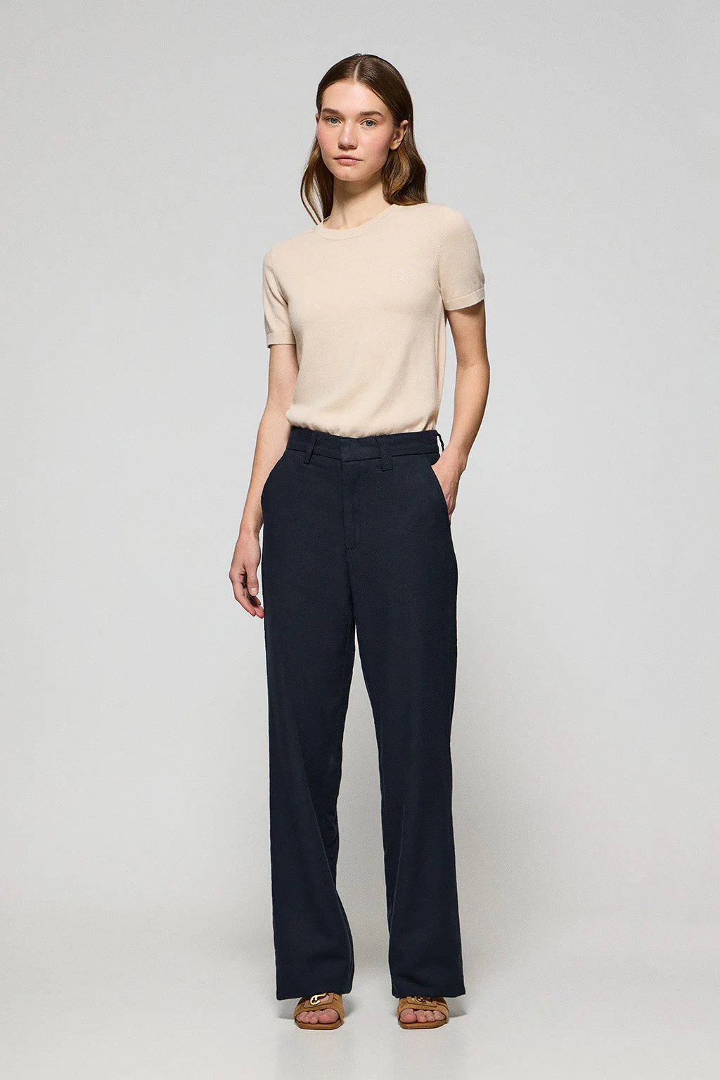 Pantalón Tamara de lino y algodón azul marino con detalles bordados Polo Club