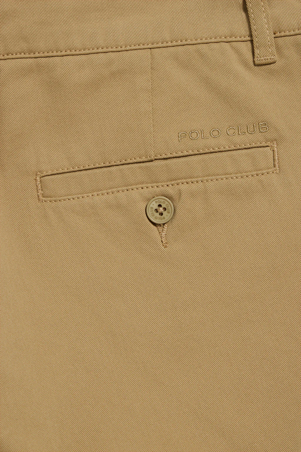 Pantalón chino Vanya color arena con bordado Polo Club - Image 12
