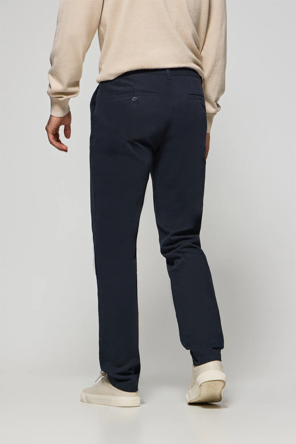 Pantalón chino Vanya azul marino con bordado Polo Club - Image 5