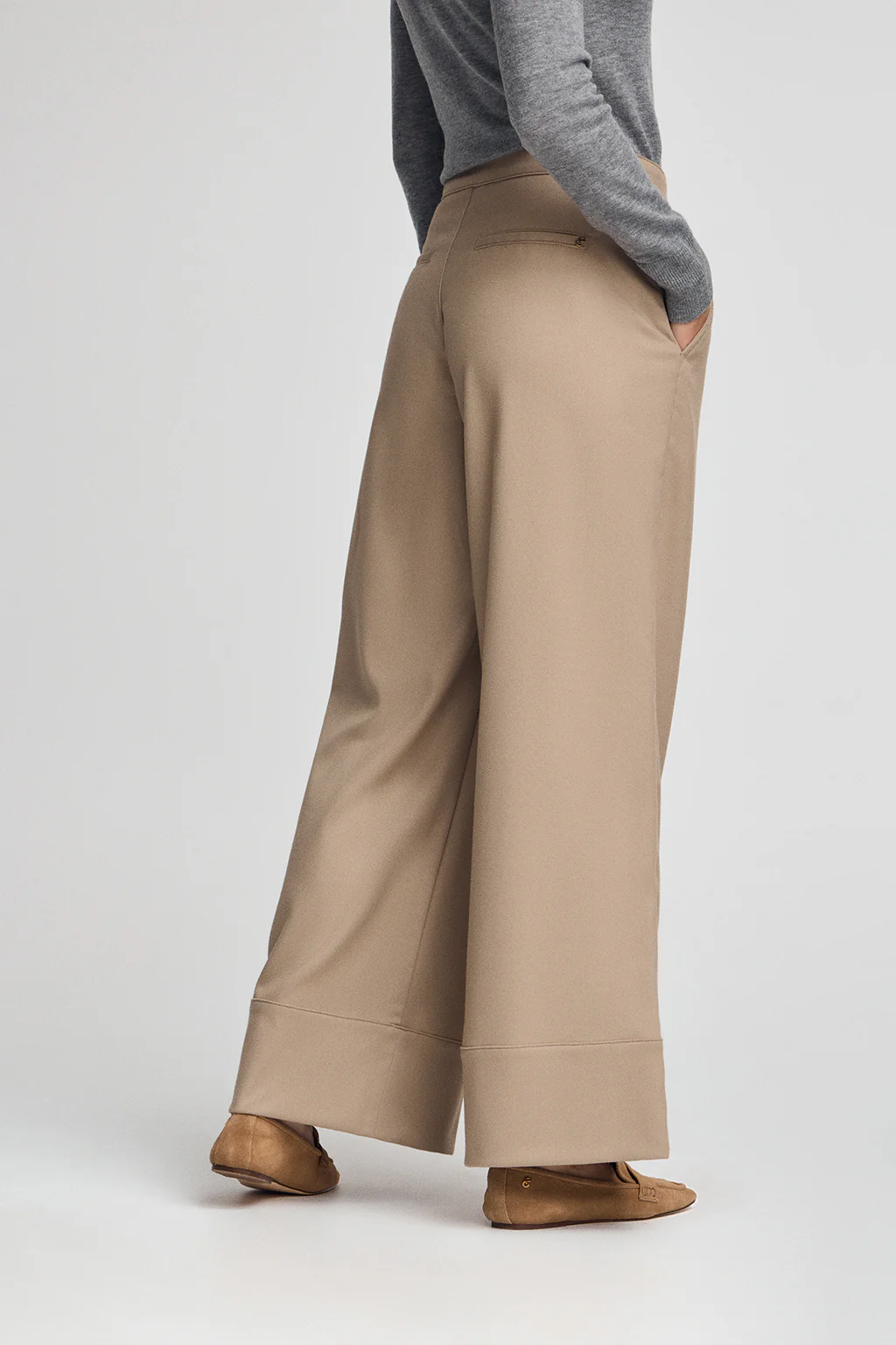 Pantalón camel de corte ancho con detalles Polo Club - Image 5