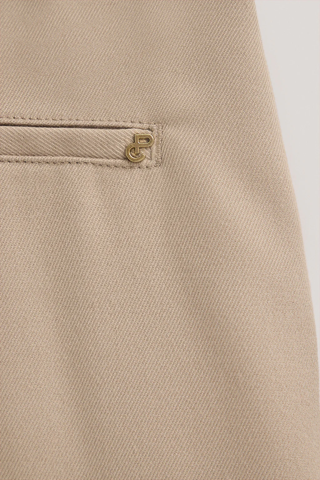Pantalón camel de corte ancho con detalles Polo Club - Image 7