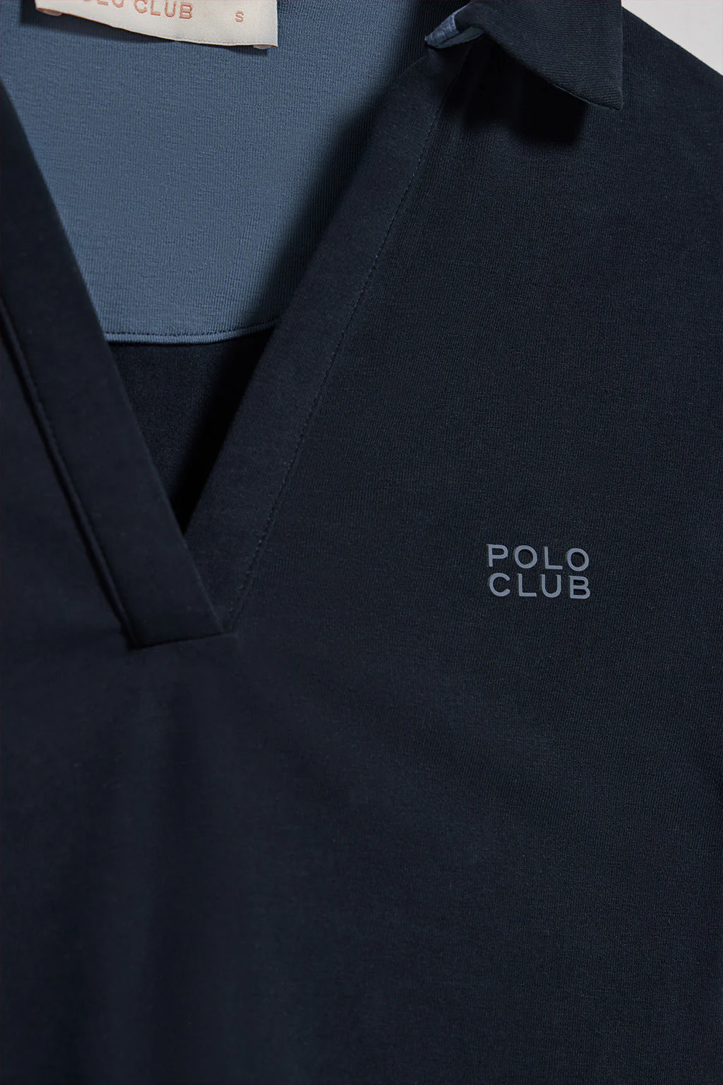 Polo Pia navy sin botones con logo Polo Club engomado - Image 7