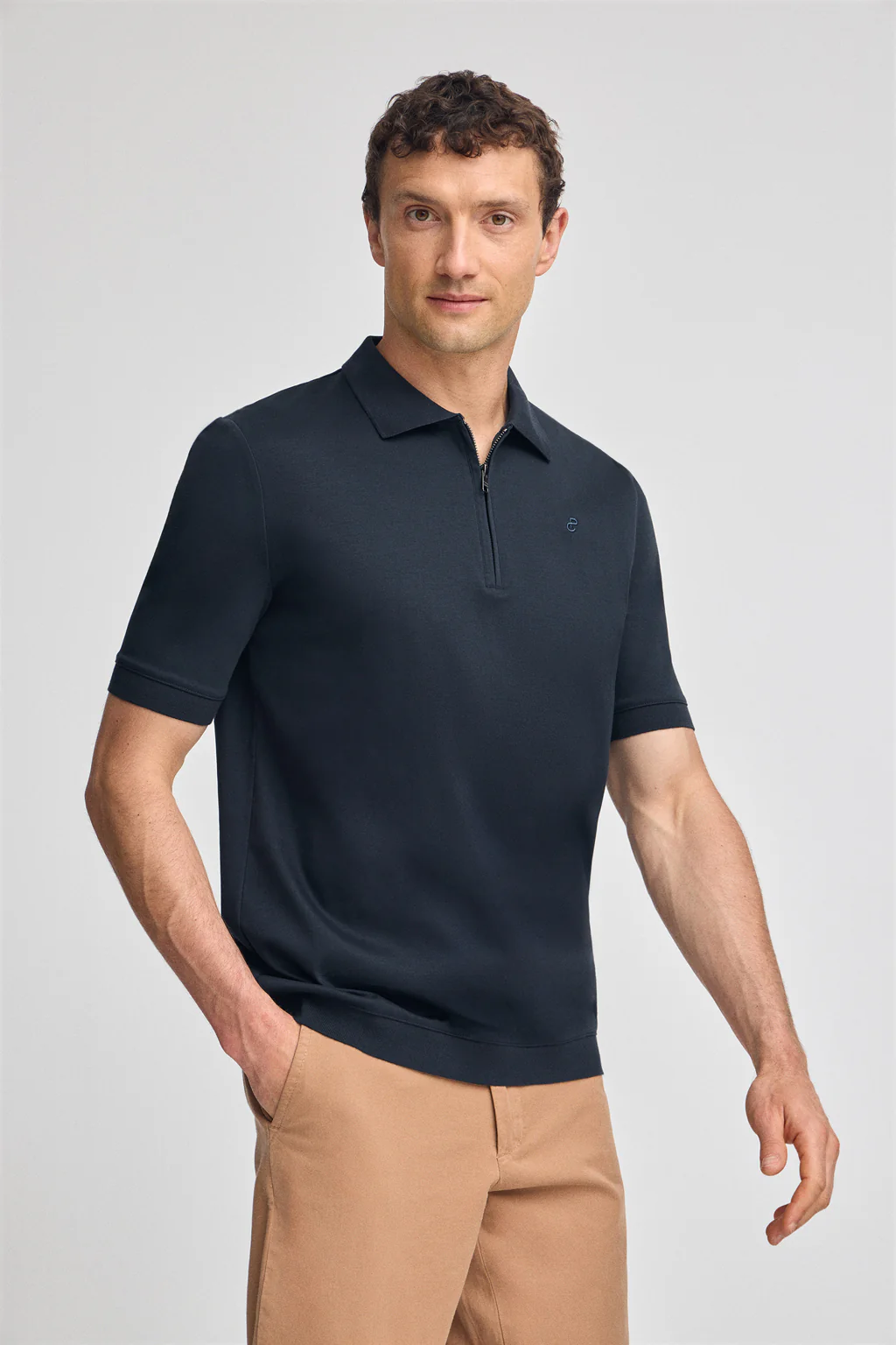 Polo azul marino Esko con cremallera y monograma bordado