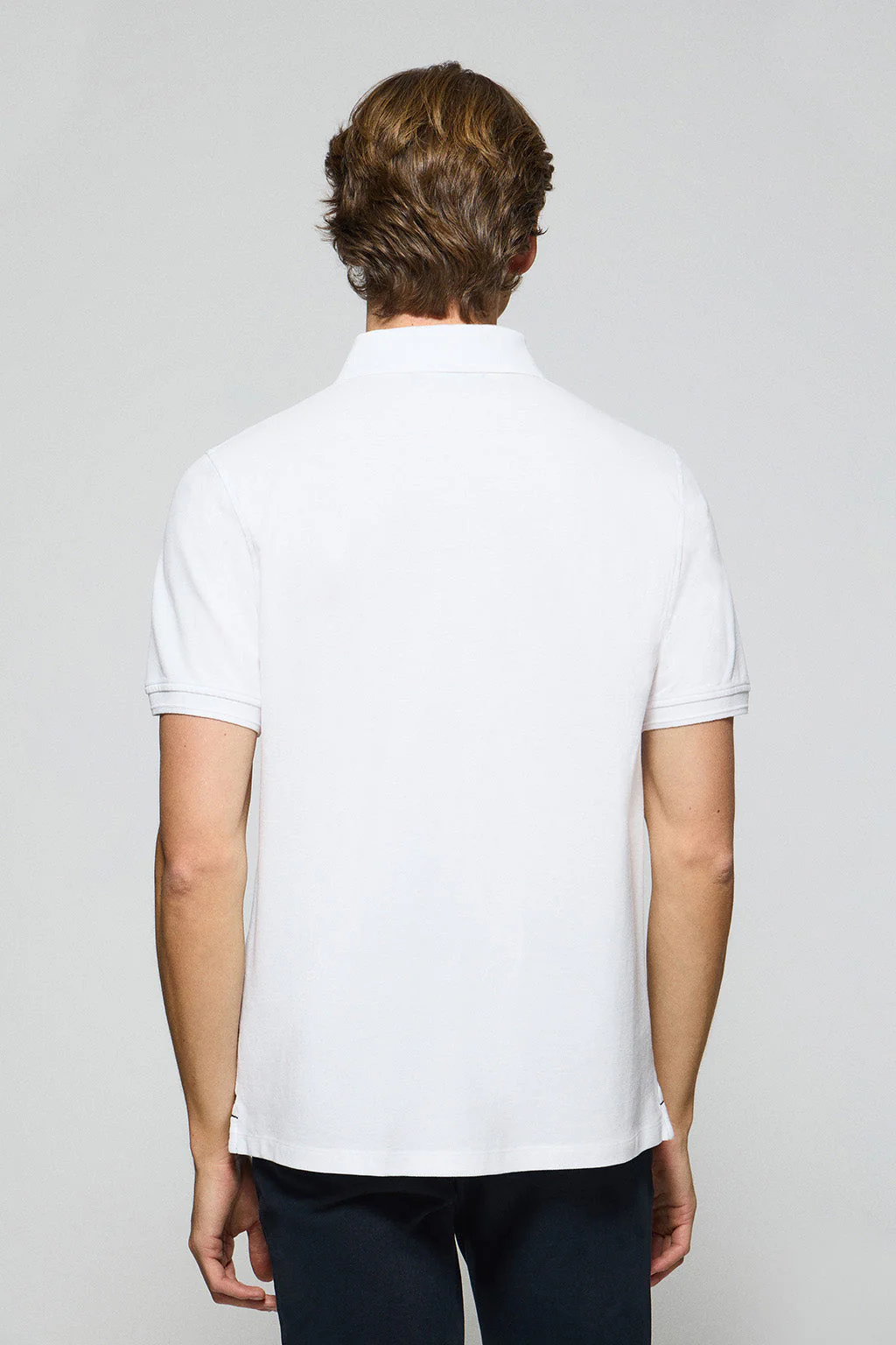 Polo Nautic blanco con detalle de parche naútico en el pecho - Image 5