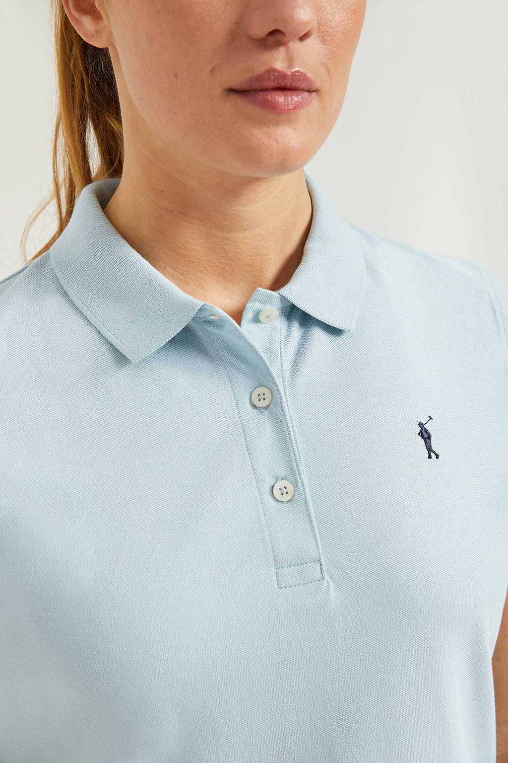 Polo de manga corta piqué azul cielo con logo Rigby Go - Image 3