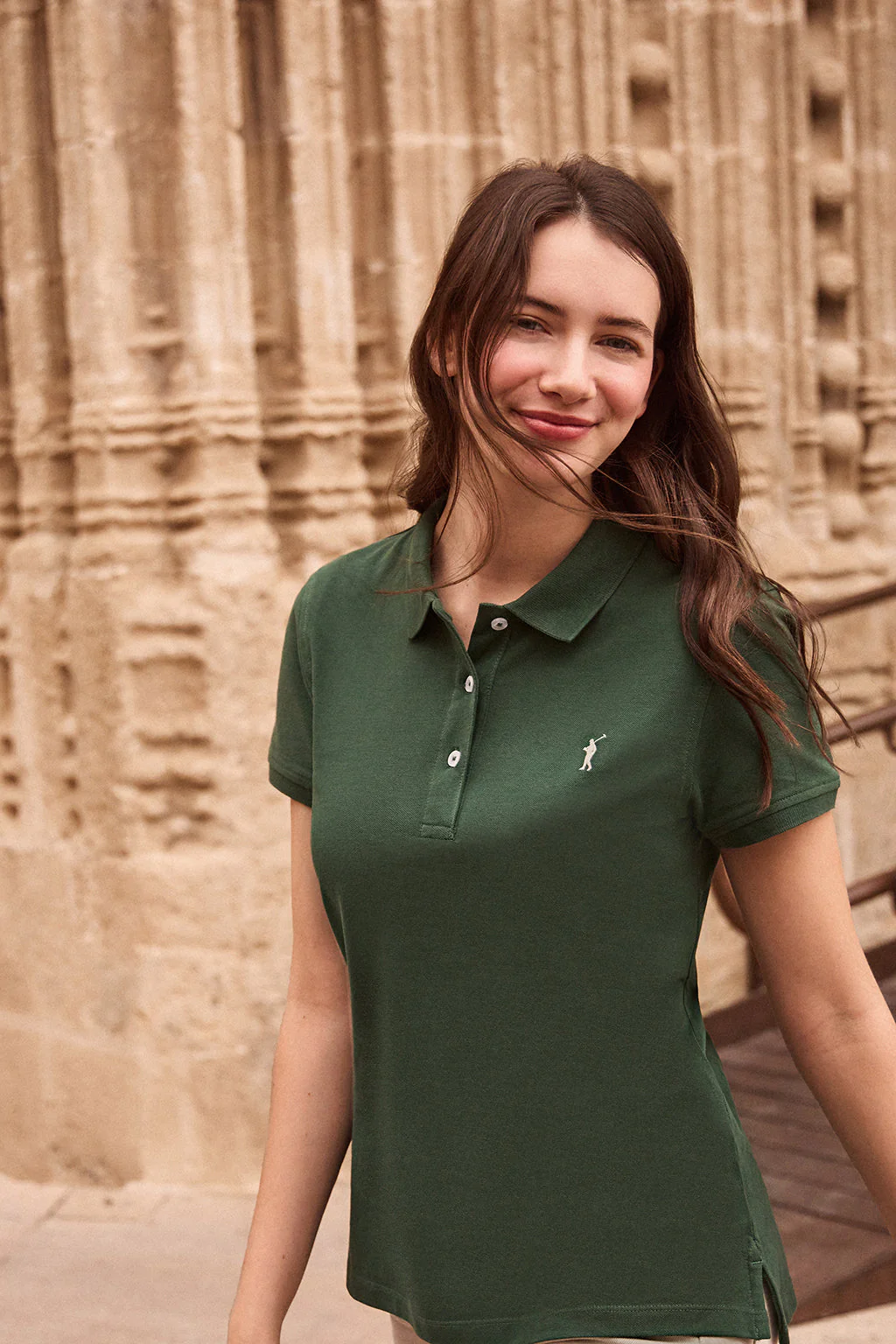 Polo de manga corta piqué verde botella con logo Rigby Go - Image 8