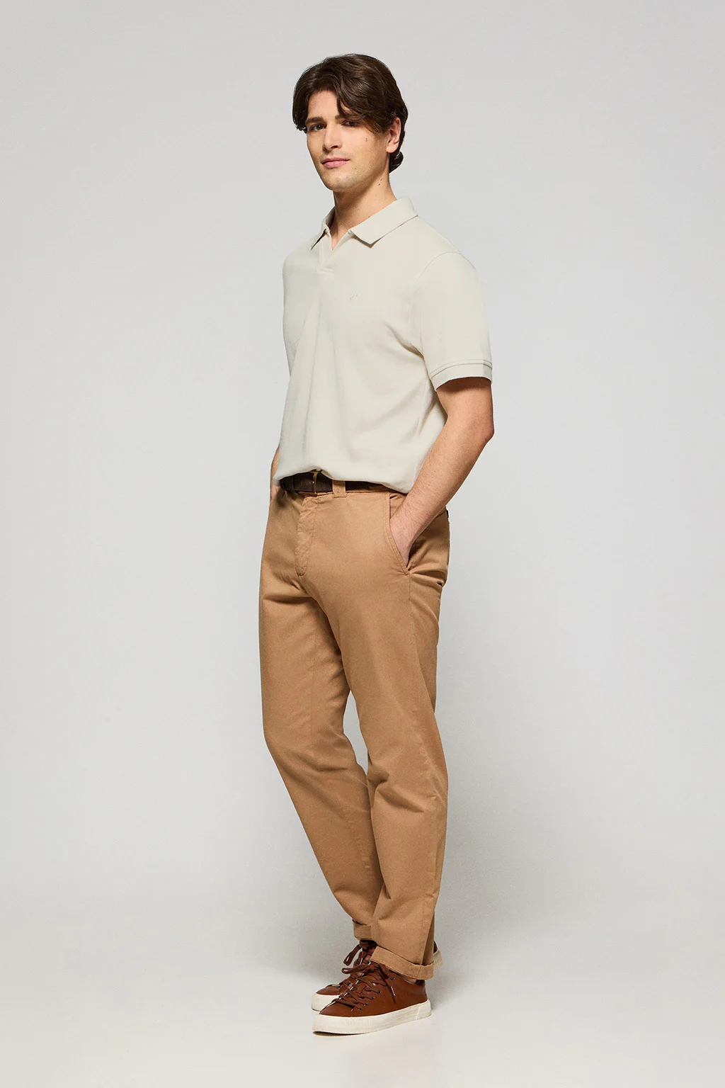 Polo gris claro Pascal sin botones con monograma bordado - Image 3
