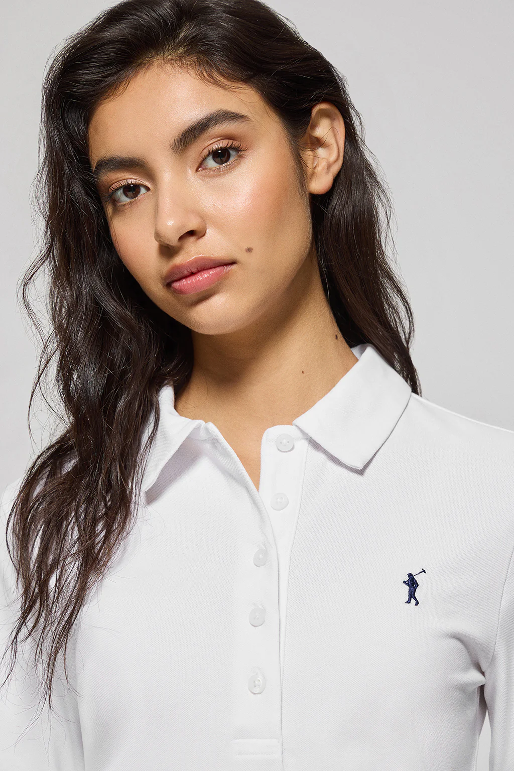 Polo Priyanka blanco de cinco botones con bordado Rigby Go - Image 2