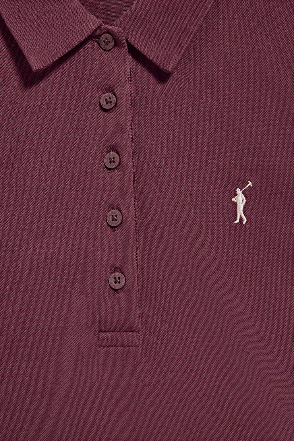 Polo Priyanka color ciruela de cinco botones con bordado Rigby Go - Image 6