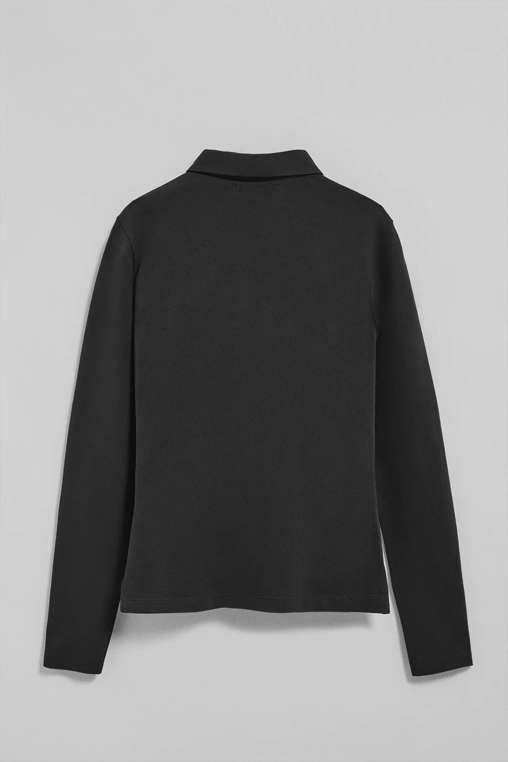 Polo Priyanka negro de cinco botones con bordado Rigby Go - Image 7