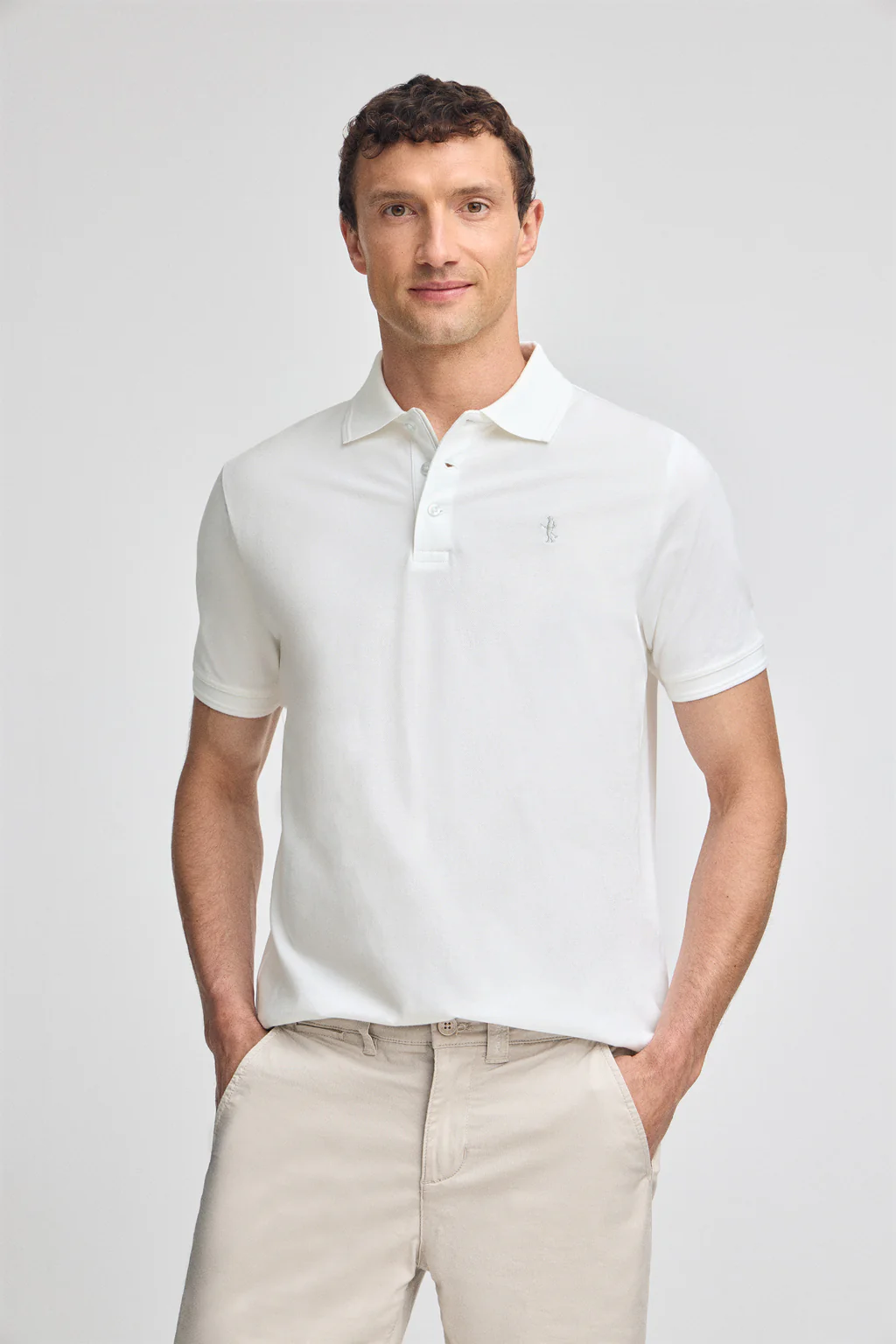 Polo blanco de piqué de manga corta y bordado Rigby Best