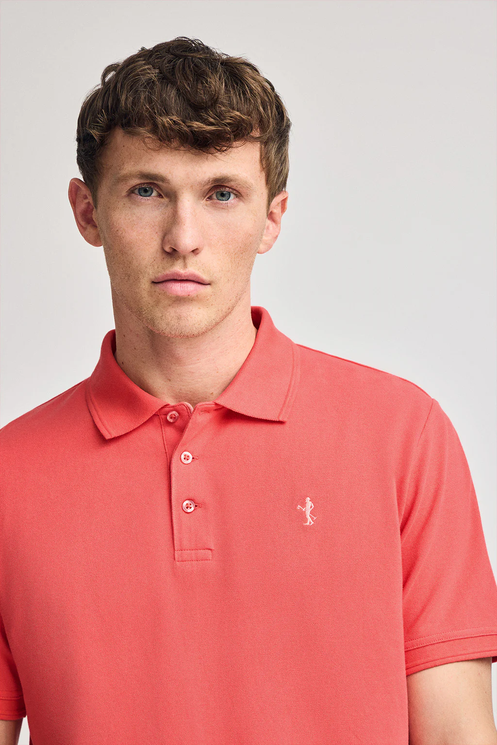 Polo color coral de piqué de manga corta y bordado Rigby Best - Image 2