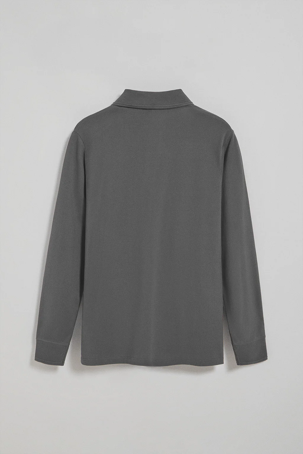Polo de manga larga de tres botones en gris asfalto con logo Rigby Go - Image 7