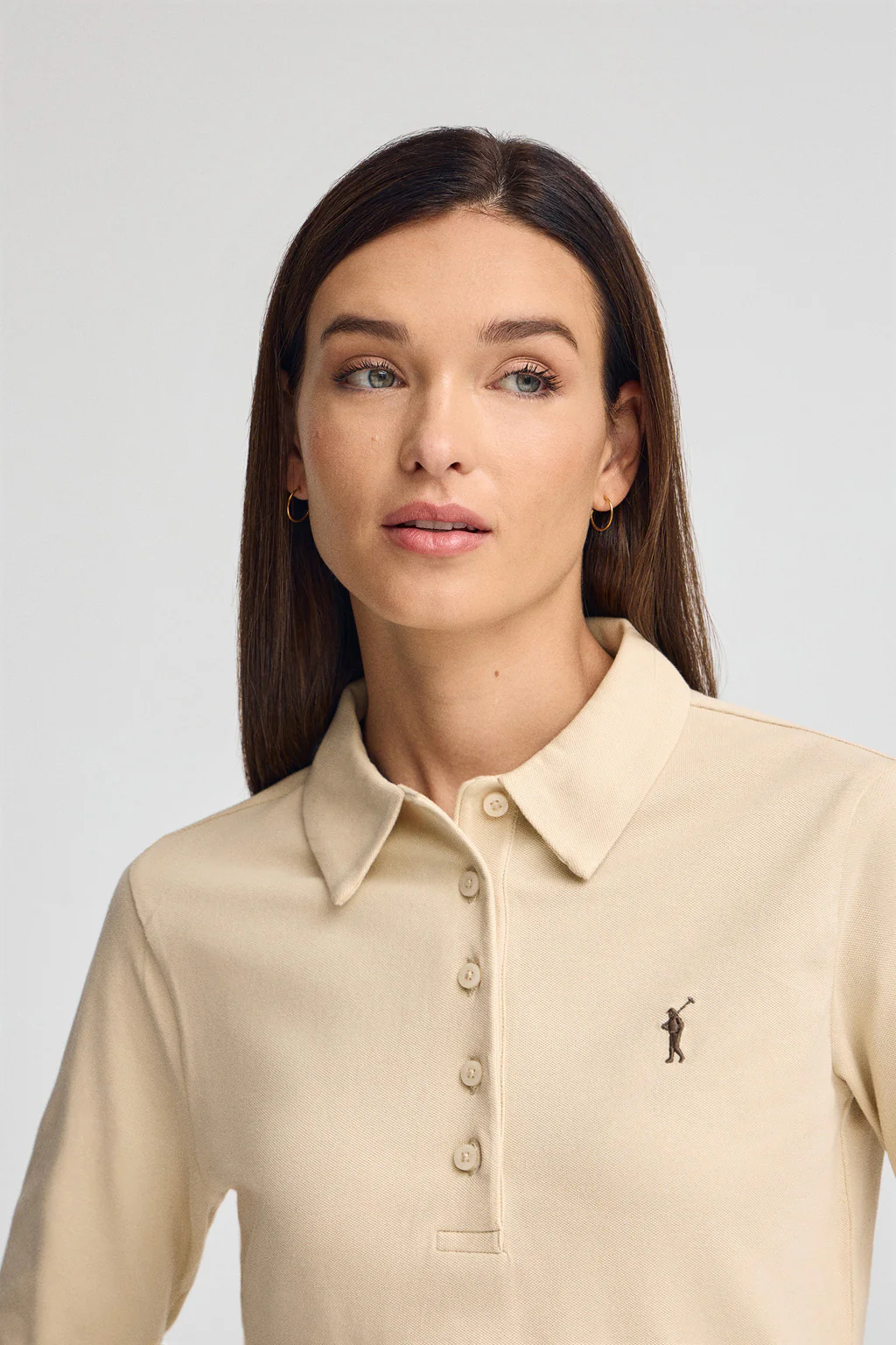 Polo beige de manga larga y cuello de cinco botones con bordado Rigby Go - Image 2