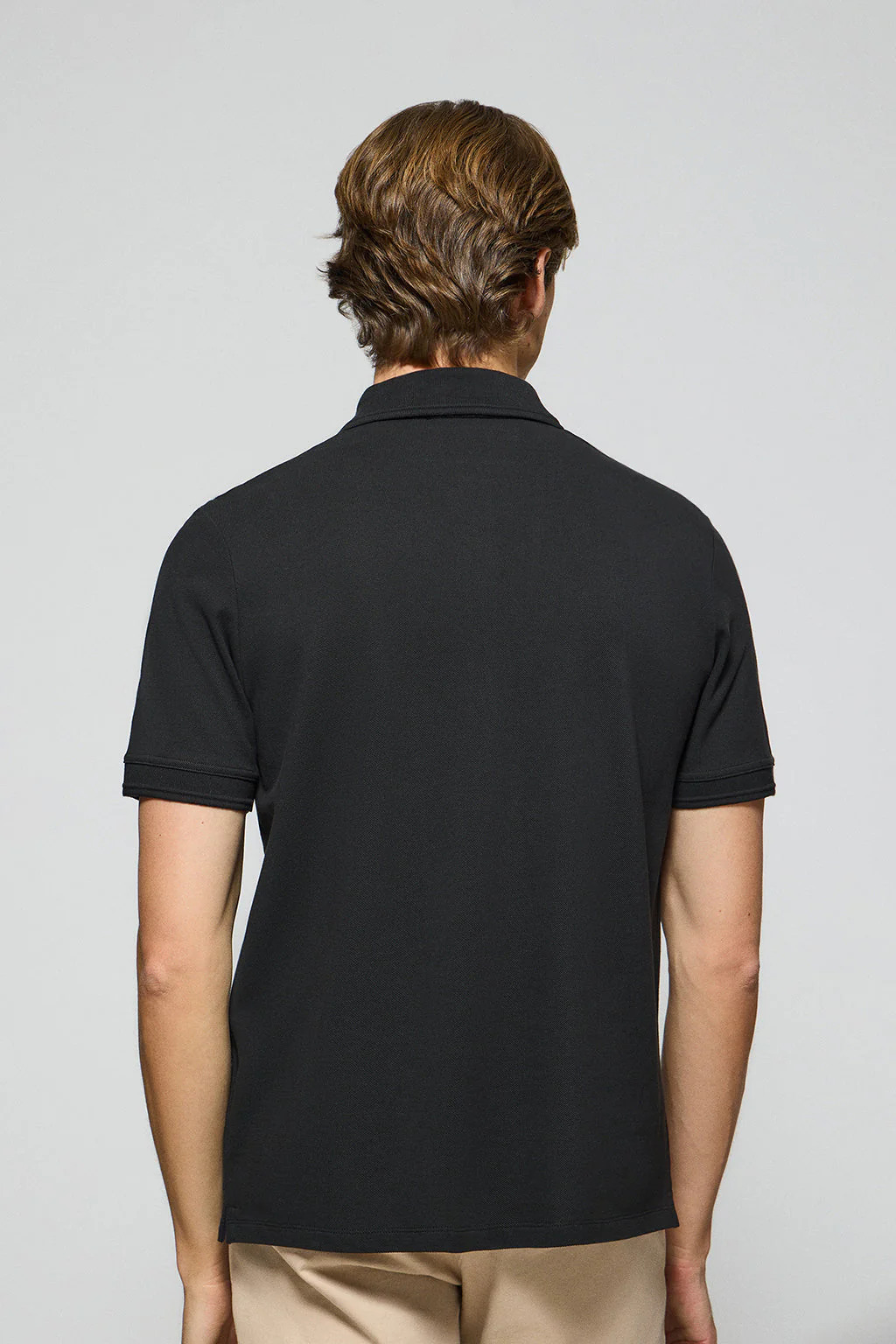 Polo de tres botones negro con logo bordado Rigby Go - Image 4