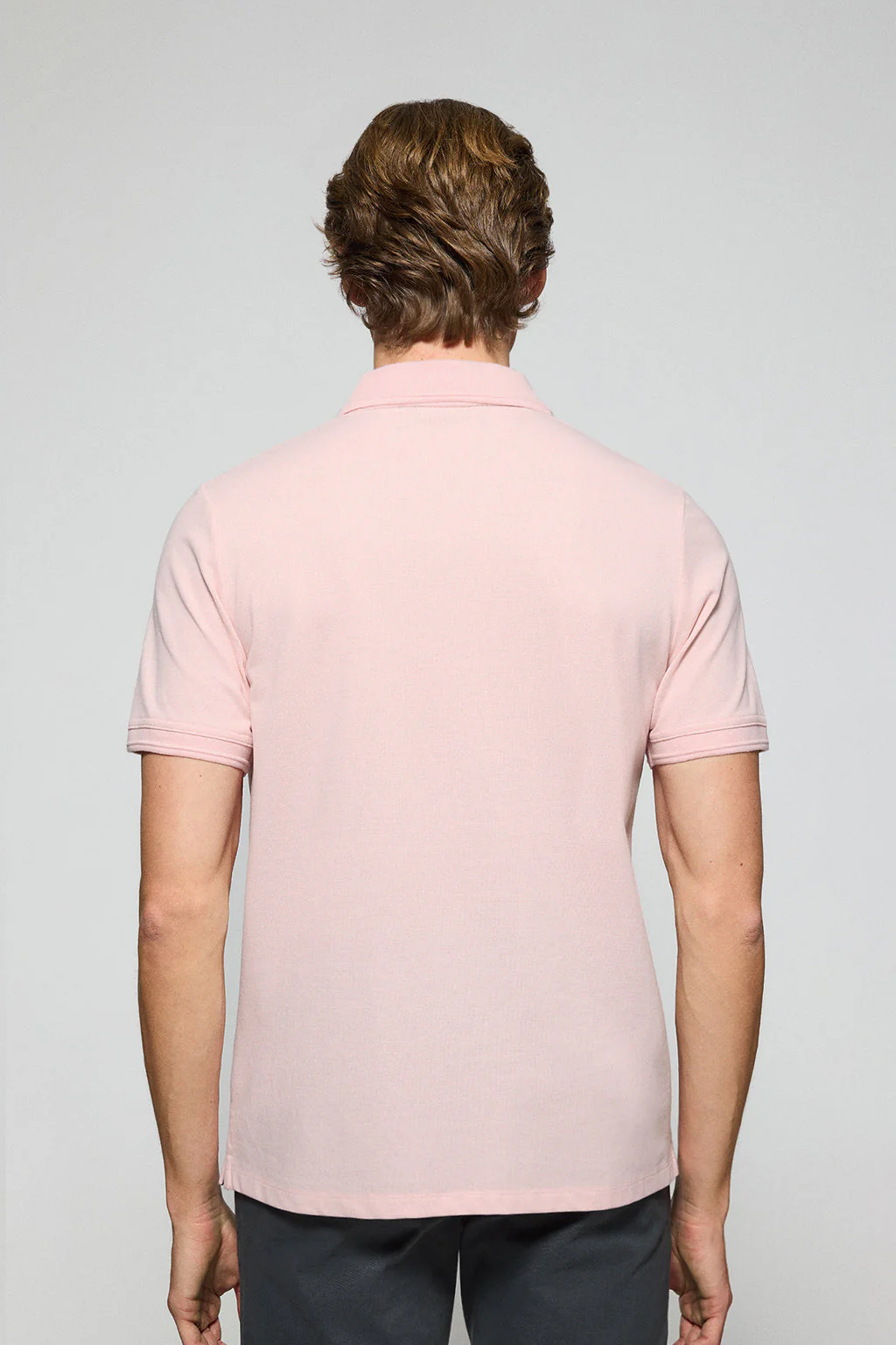 Polo de tres botones rosa vigoré con logo bordado Rigby Go - Image 4