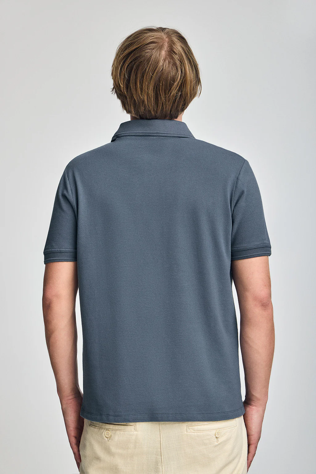 Polo azul denim de manga corta y tres botones con logo bordado Rigby Go - Image 4