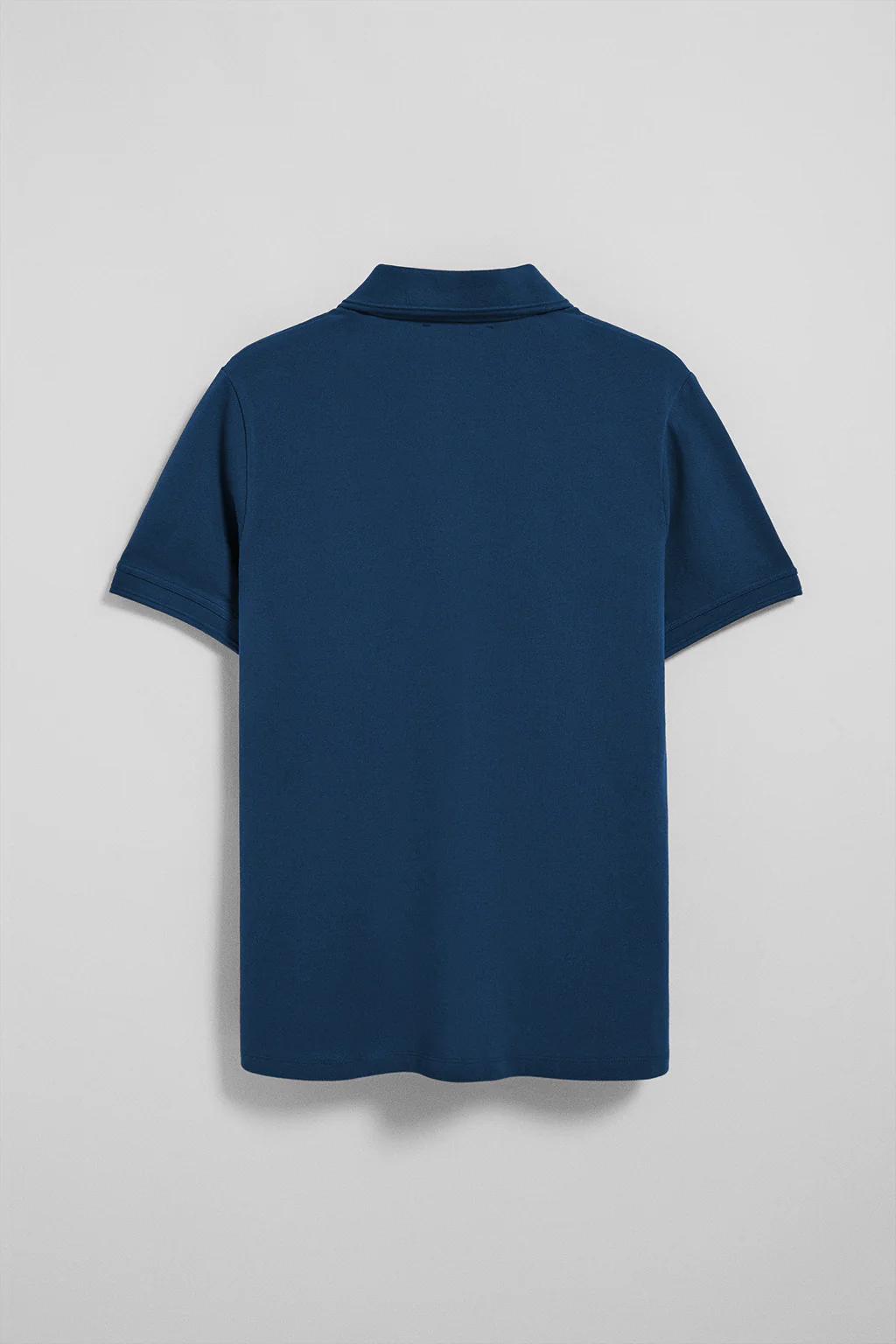 Polo azul índigo de manga corta y tres botones con logo bordado Rigby Go - Image 6