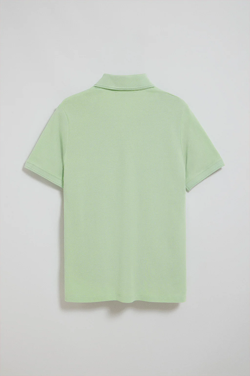 Polo color menta de manga corta y tres botones con logo bordado Rigby Go - Image 9