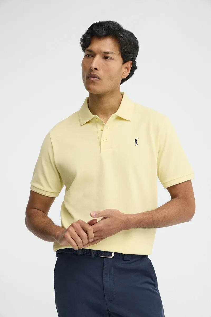 Polo amarillo claro de manga corta con logo bordado Rigby Go