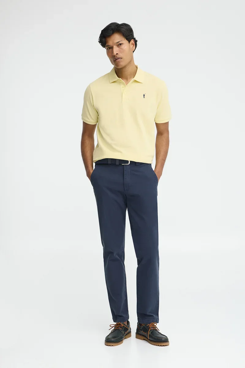 Polo amarillo claro de manga corta con logo bordado Rigby Go - Image 4