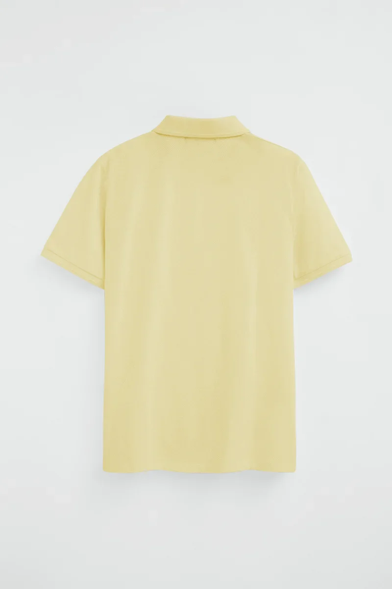 Polo amarillo claro de manga corta con logo bordado Rigby Go - Image 8