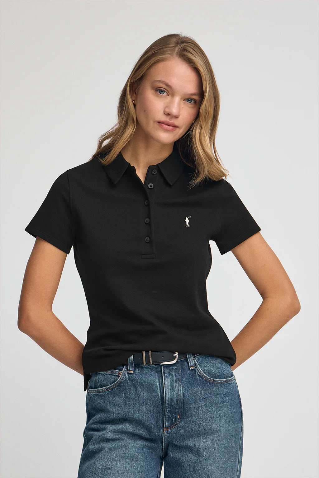 Polo negro de piqué con cuello cinco botones y bordado Rigby Go
