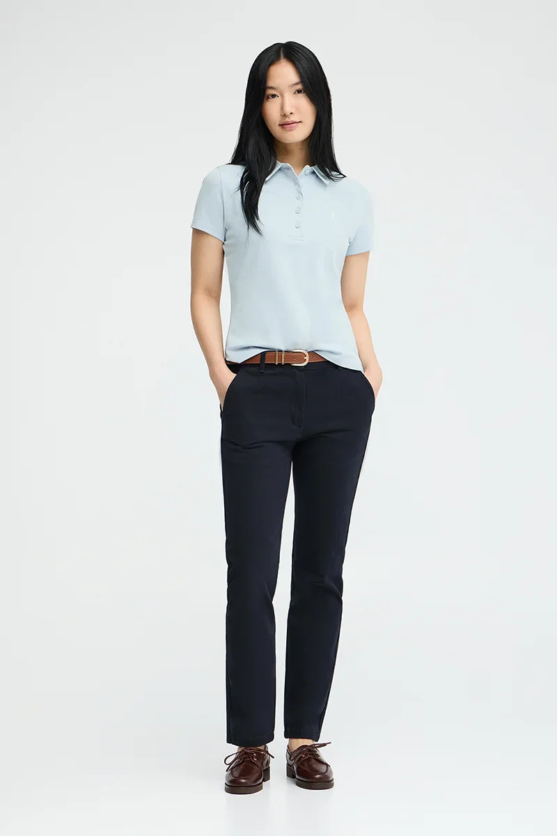 Polo azul claro de manga corta con corte slim y bordado Rigby Go - Image 3
