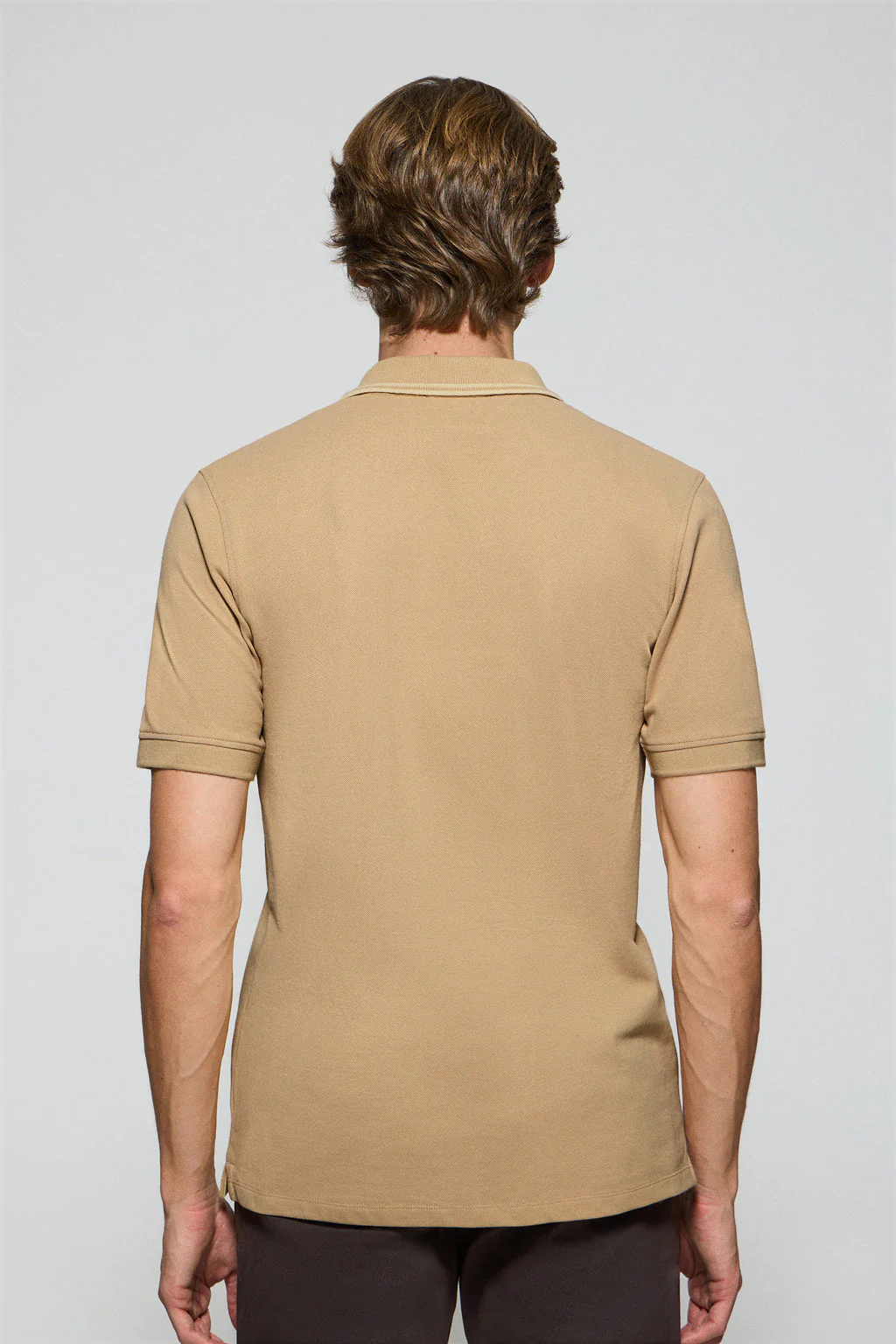 Polo de dos botones en color camel con logo Polo Club - Image 4