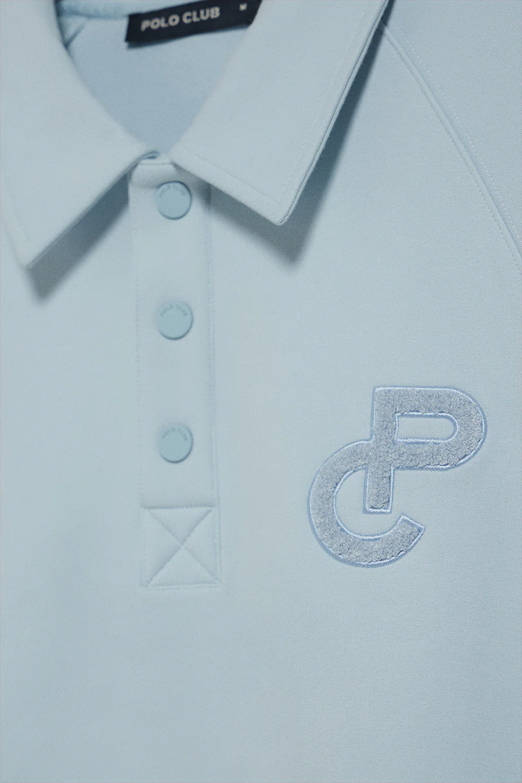 Sudadera polera Gorka azul claro con monograma Polo Club - Image 7
